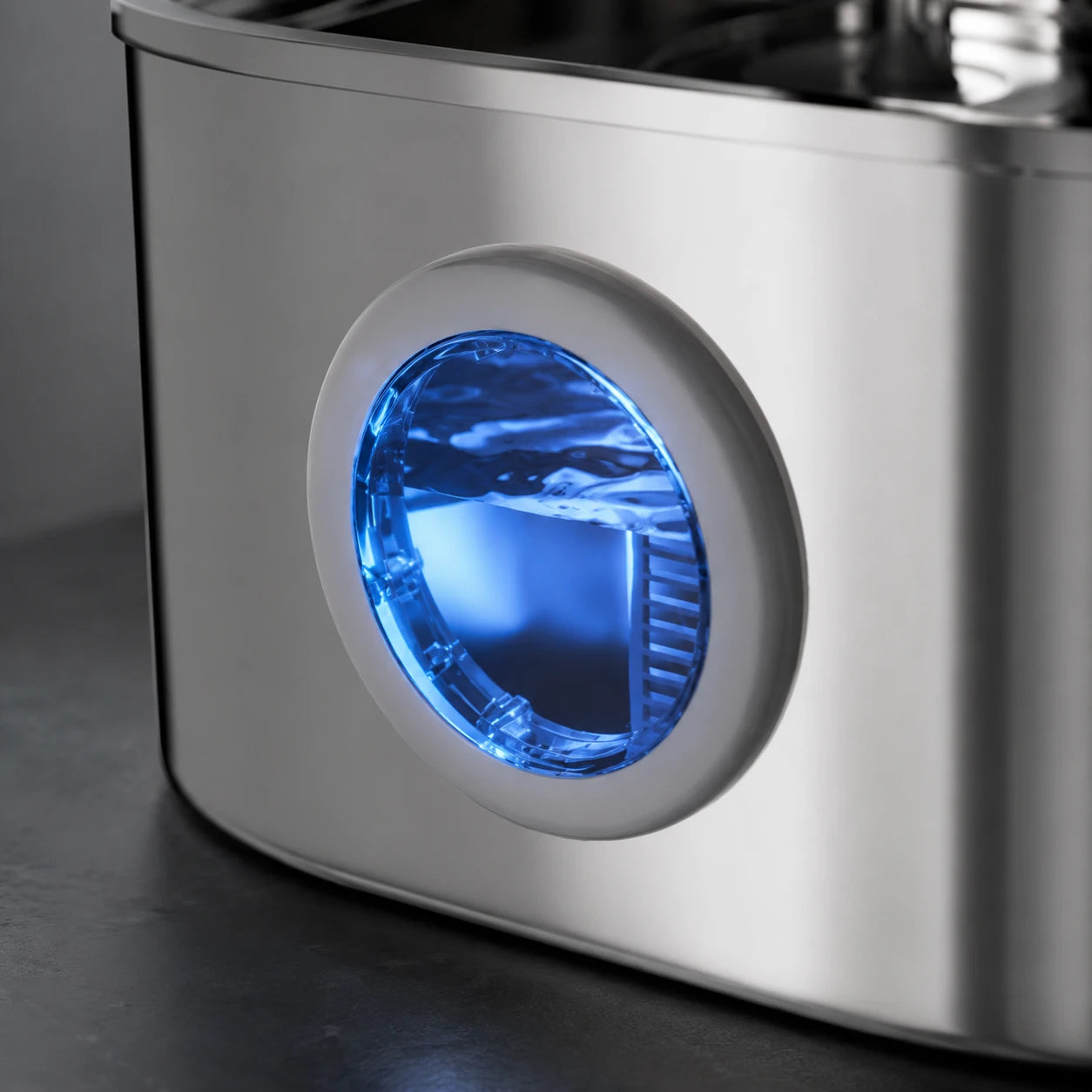 Fontaine inox ovale filet doux à hublot LED 2,2 L - hublot LED niveau d'eau